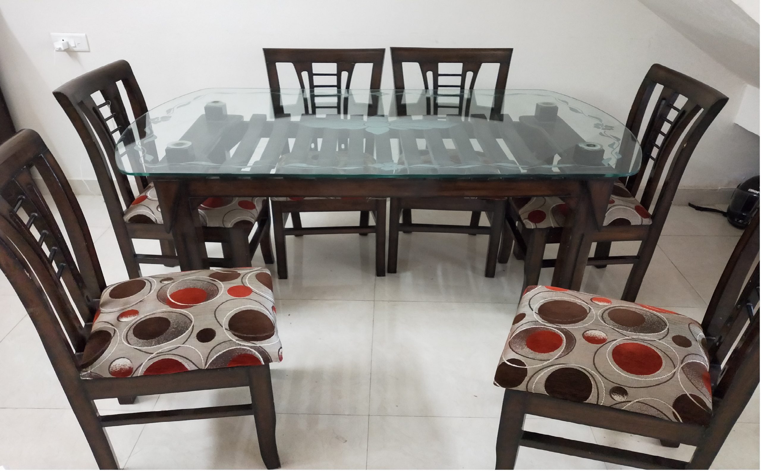 Sagwan dining deals table 6 seater